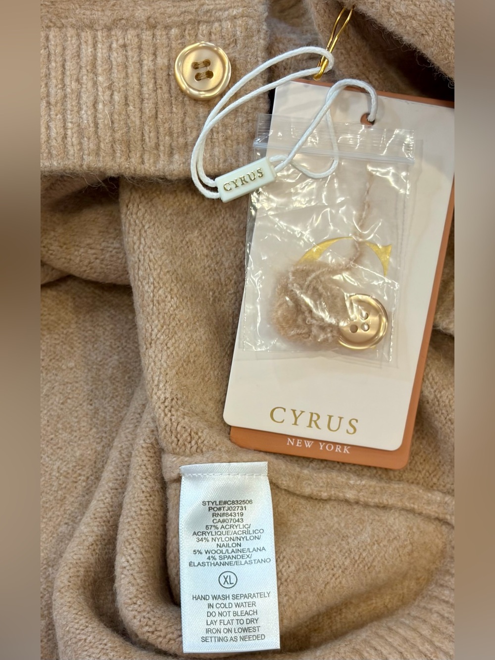 NWT CYRUS Tan Ruffle-Collar Button Cardigan Sweater Women’s Size XL - Picture 4 of 4